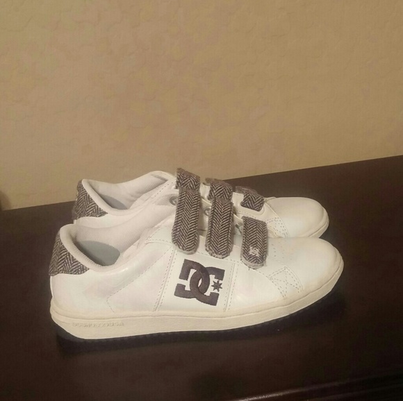dc shoes velcro strap